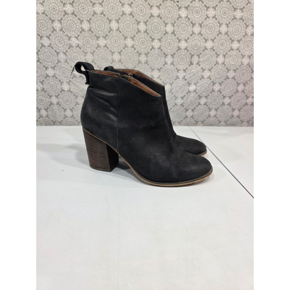 Black Leather Ankle Boots Side Zip Chunky Heel Women's Size 8.5